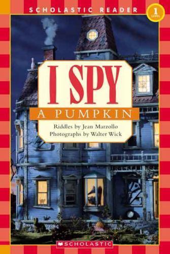 Spy pumpkin scholastic - i,